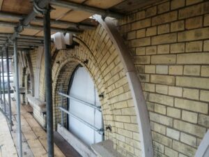 Atmospheric pollution stain removal